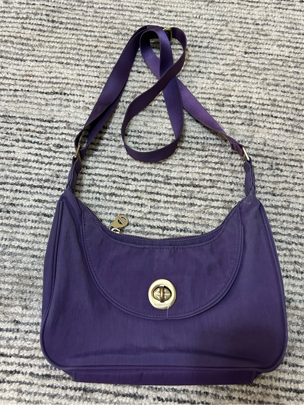 Baggallini Purple Crossbody Shoulder Bag Nylon Turnlock